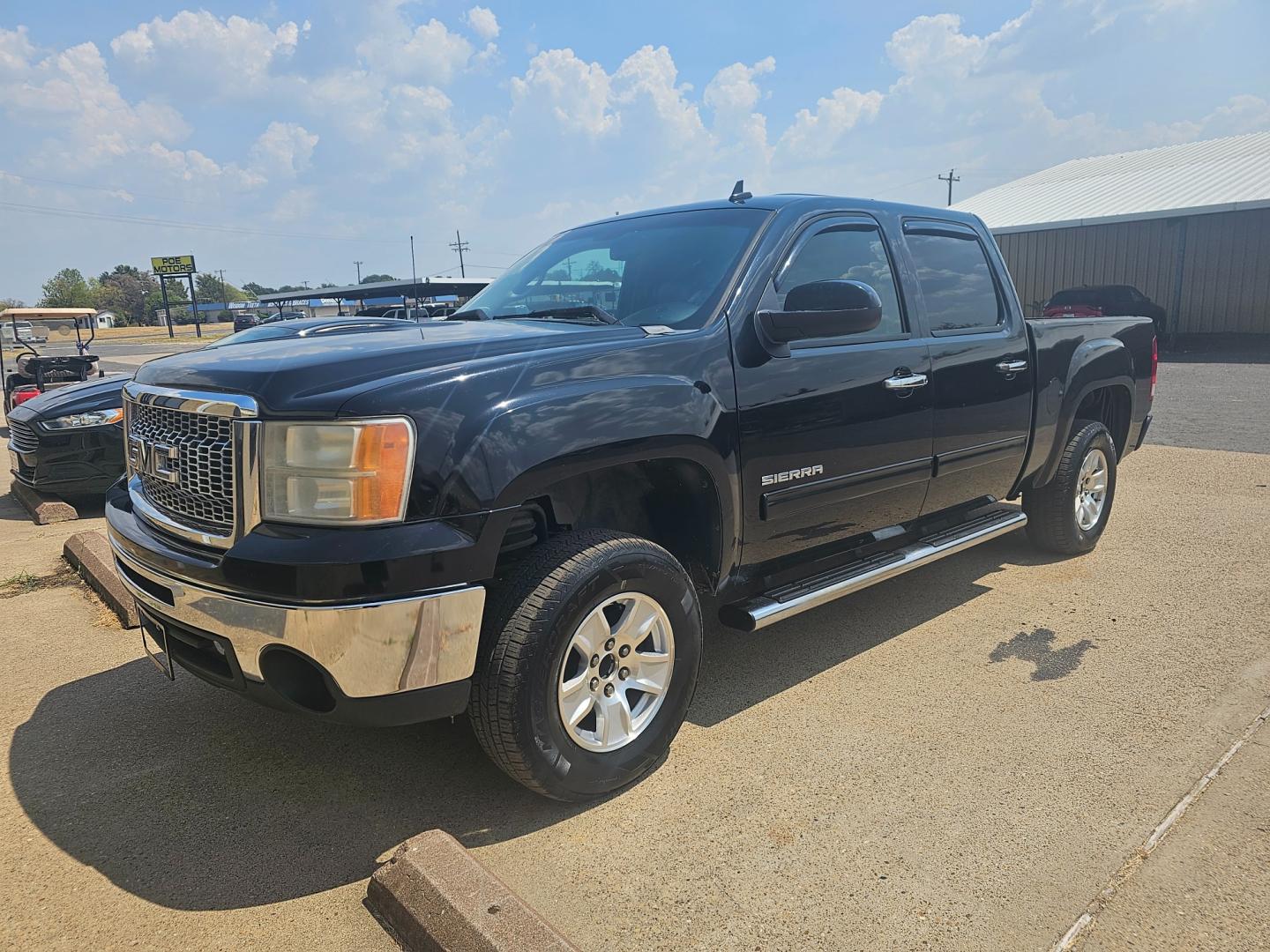 2011 BLACK GMC SIERRA 1500 SLT Crew Cab 2WD (3GTP1WE24BG) with an 6.2L V8 OHV 16V FFV engine, 6-SPEED AUTOMATIC transmission, located at 533 S Seven Points BLVD, Seven Points, TX, 75143, (430) 255-4030, 32.313999, -96.209351 - Photo#0