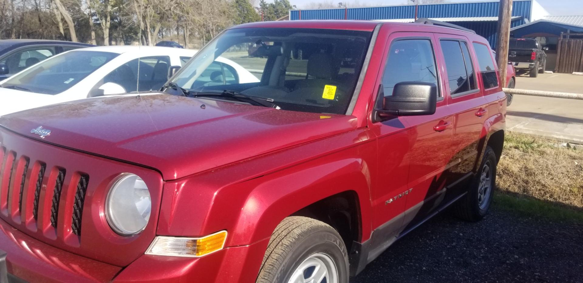 2013 MAROON Jeep Patriot Sport 4WD (1C4NJRBB1DD) with an 2.4L L4 DOHC 16V engine, CVT OR 5-SPEED MANUAL transmission, located at 533 S Seven Points BLVD, Seven Points, TX, 75143, (430) 255-4030, 32.313999, -96.209351 - Photo#0