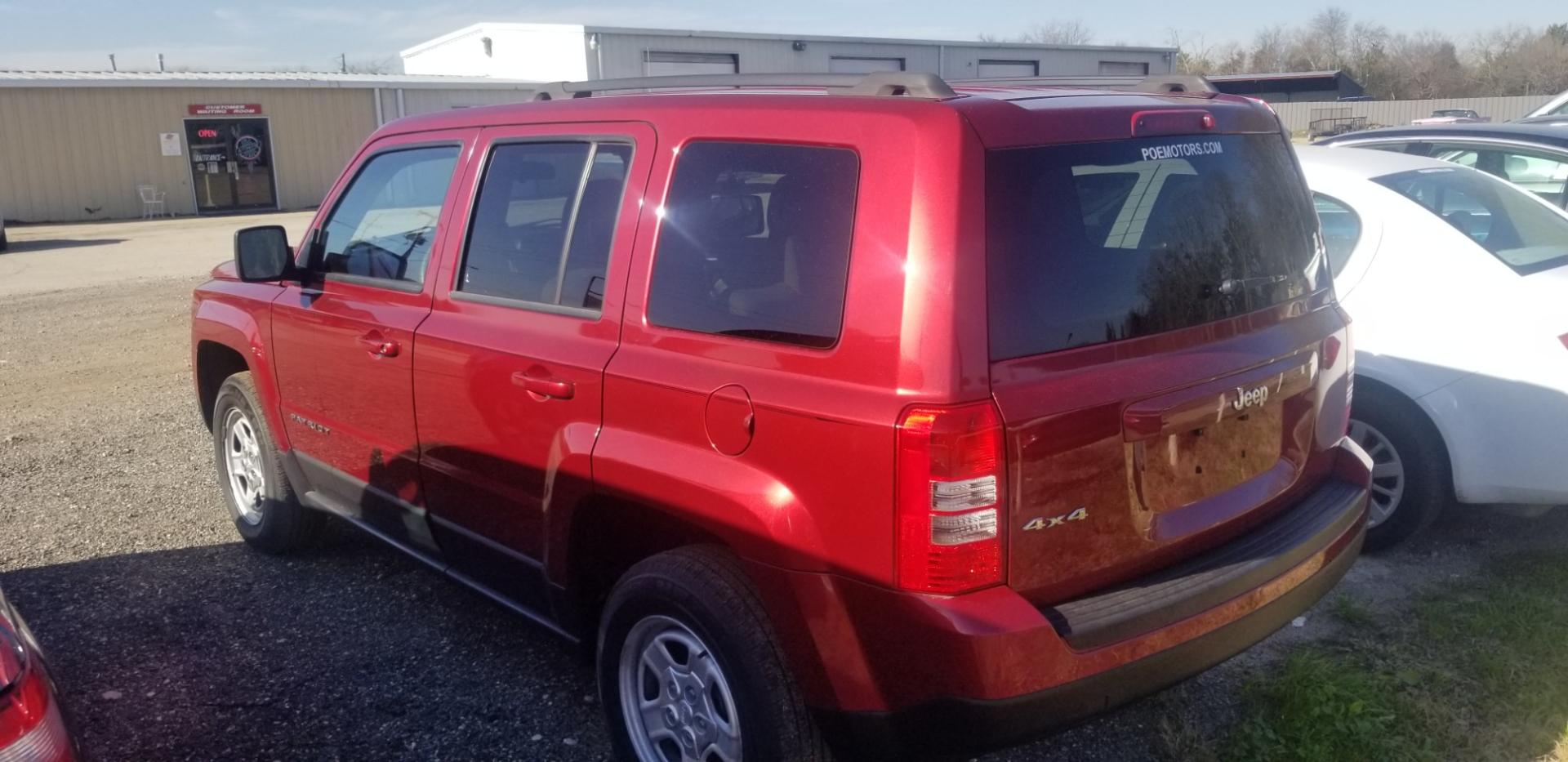 2013 MAROON Jeep Patriot Sport 4WD (1C4NJRBB1DD) with an 2.4L L4 DOHC 16V engine, CVT OR 5-SPEED MANUAL transmission, located at 533 S Seven Points BLVD, Seven Points, TX, 75143, (430) 255-4030, 32.313999, -96.209351 - Photo#3