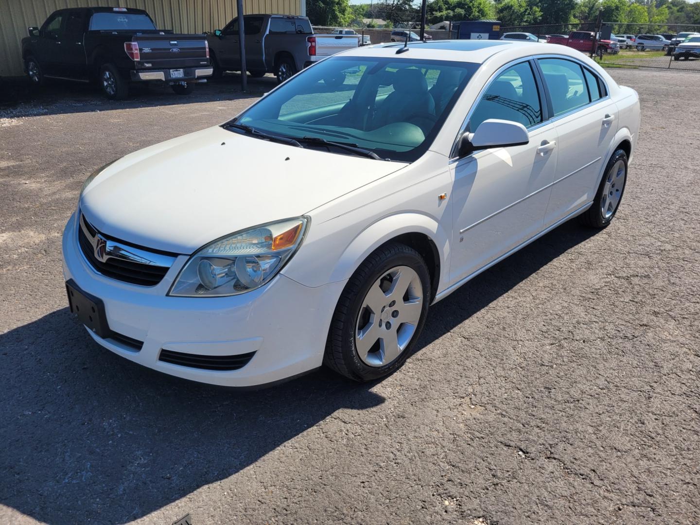 2007 WHITE SATURN AURA XE (1G8ZS57N37F) with an 3.5L V6 12V OHV engine, 4-SPEED AUTOMATIC transmission, located at 533 S Seven Points BLVD, Seven Points, TX, 75143, (430) 255-4030, 32.313999, -96.209351 - Photo#0