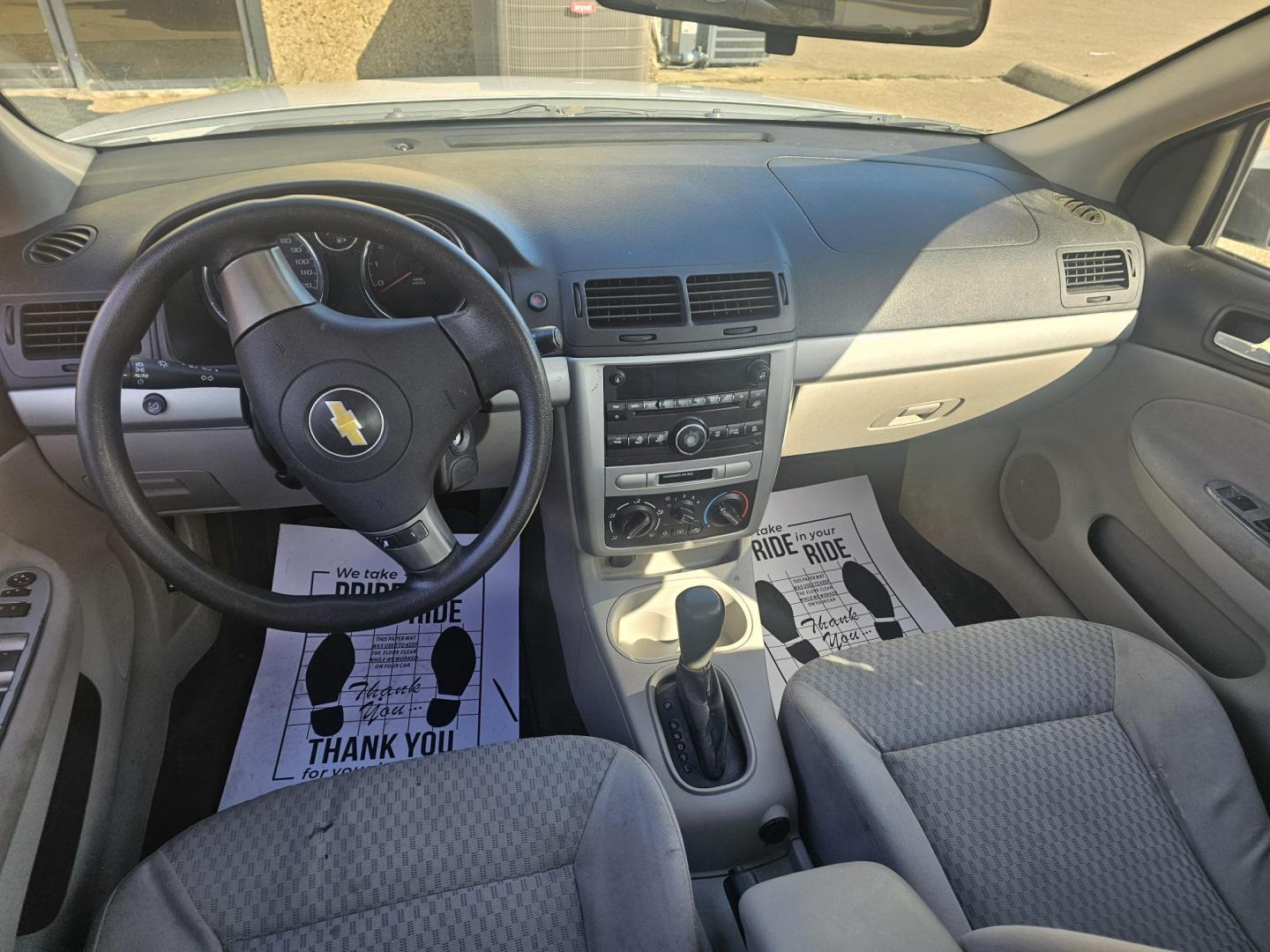 2010 WHITE CHEVROLET COBALT LT1 Sedan (1G1AD5F54A7) with an 2.2L L4 DOHC 16V engine, 4-SPEED AUTOMATIC transmission, located at 533 S Seven Points BLVD, Seven Points, TX, 75143, (430) 255-4030, 32.313999, -96.209351 - Photo#4