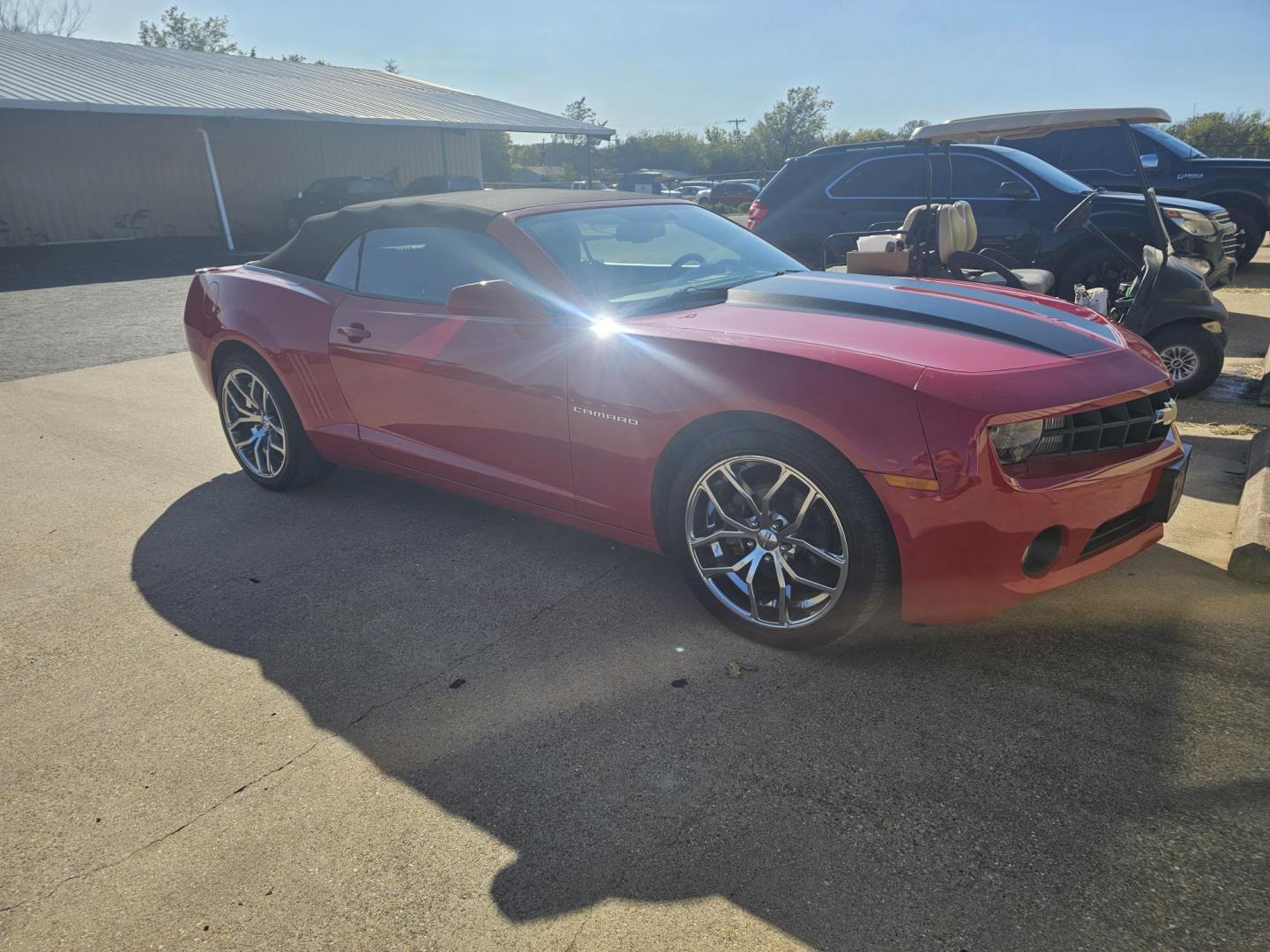 2012 RED CHEVROLET CAMARO Convertible 2LT (2G1FC3D35C9) with an 3.6L V6 DOHC 24V FFV engine, 6-SPEED AUTOMATIC transmission, located at 533 S Seven Points BLVD, Seven Points, TX, 75143, (430) 255-4030, 32.313999, -96.209351 - Photo#1