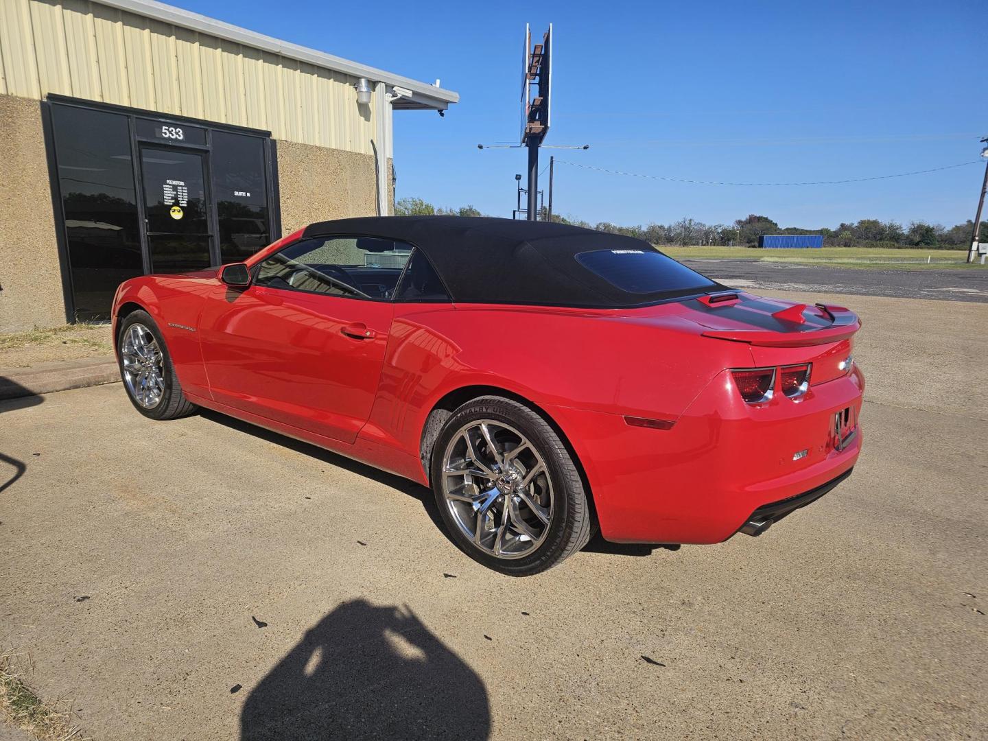 2012 RED CHEVROLET CAMARO Convertible 2LT (2G1FC3D35C9) with an 3.6L V6 DOHC 24V FFV engine, 6-SPEED AUTOMATIC transmission, located at 533 S Seven Points BLVD, Seven Points, TX, 75143, (430) 255-4030, 32.313999, -96.209351 - Photo#5