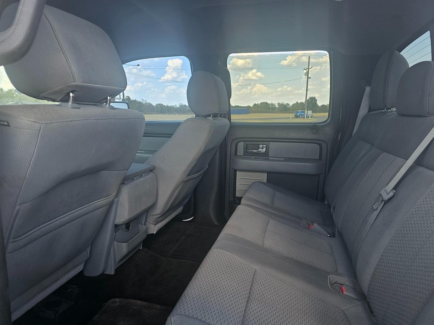 2012 WHITE FORD F-150 XLT SuperCrew 6.5-ft. Bed 4WD (1FTFW1EF5CK) with an 5.0L V8 engine, 6-SPEED AUTOMATIC transmission, located at 533 S Seven Points BLVD, Seven Points, TX, 75143, (430) 255-4030, 32.313999, -96.209351 - Photo#5