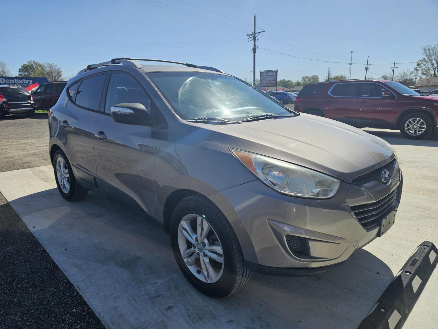 2012 BROWN Hyundai Tucson Limited 2WD (KM8JU3AC7CU) with an 2.4L L4 DOHC 16V engine, 6-Speed Automatic transmission, located at 607 S Seven Points BLVD, Seven Points, TX, 75143, (430) 255-4030, 32.313934, -96.207932 - Photo#1