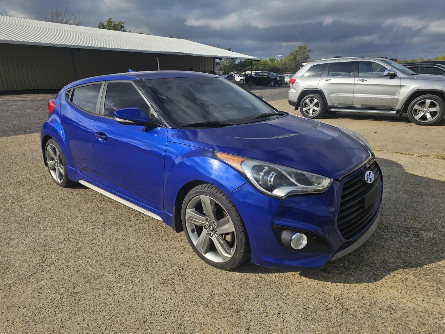 2013 BLUE Hyundai Veloster Base (KMHTC6AEXDU) with an 1.6L L4 DOHC 16V TURBO engine, located at 533 S Seven Points BLVD, Seven Points, TX, 75143, (430) 255-4030, 32.313999, -96.209351 - Photo#1