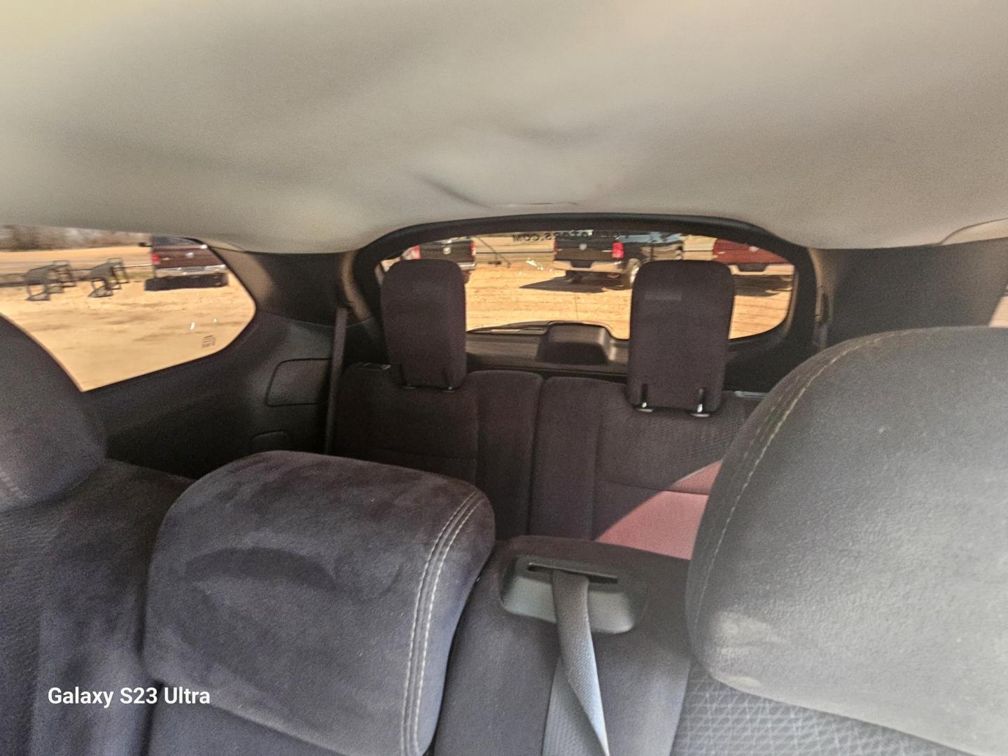 2015 SILVER Nissan Pathfinder SL 4WD (5N1AR2MMXFC) with an 3.5L V6 DOHC 24V engine, Continuously Variable Transmission transmission, located at 607 S Seven Points BLVD, Seven Points, TX, 75143, (430) 255-4030, 32.313934, -96.207932 - Photo#6