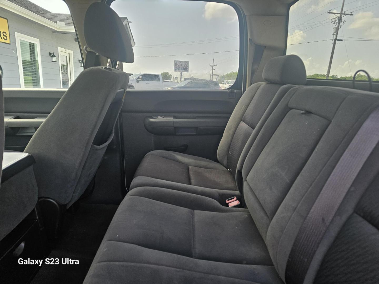 2009 WHITE Chevrolet Silverado 1500 LT1 Crew Cab 2WD (3GCEC230X9G) with an 5.3L V8 OHV 16V FFV engine, 4-Speed Automatic transmission, located at 607 S Seven Points BLVD, Seven Points, TX, 75143, (430) 255-4030, 32.313934, -96.207932 - Photo#5