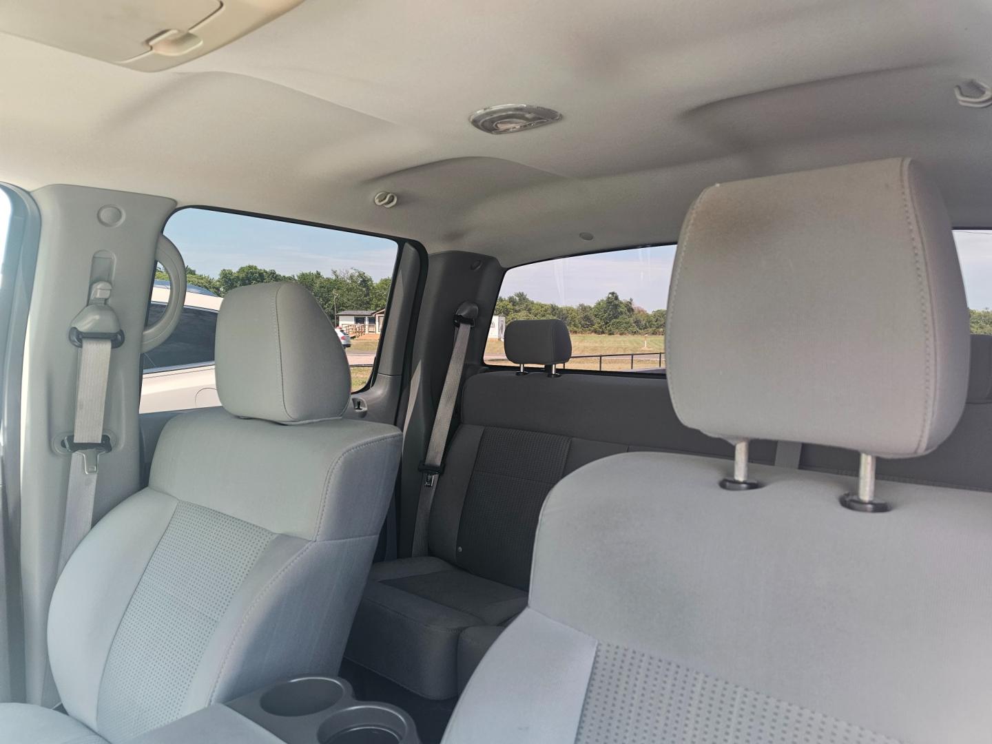 2007 SILVER Ford F-150 Lariat SuperCrew 2WD (1FTRW12W77K) with an 4.6L V8 SOHC 16V engine, 4-Speed Automatic Overdrive transmission, located at 533 S Seven Points BLVD, Seven Points, TX, 75143, (430) 255-4030, 32.313999, -96.209351 - Photo#5