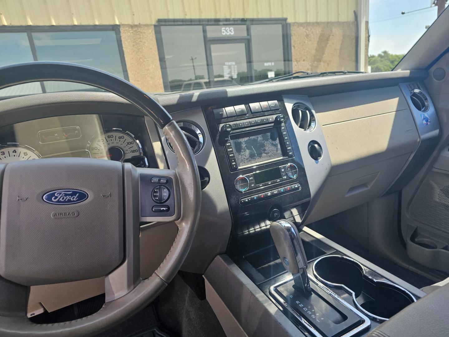 2012 BLACK Ford Expedition Limited 2WD (1FMJU1K56CE) with an 5.4L V8 SOHC 16V FFV engine, 6-Speed Automatic transmission, located at 533 S Seven Points BLVD, Seven Points, TX, 75143, (430) 255-4030, 32.313999, -96.209351 - Photo#4