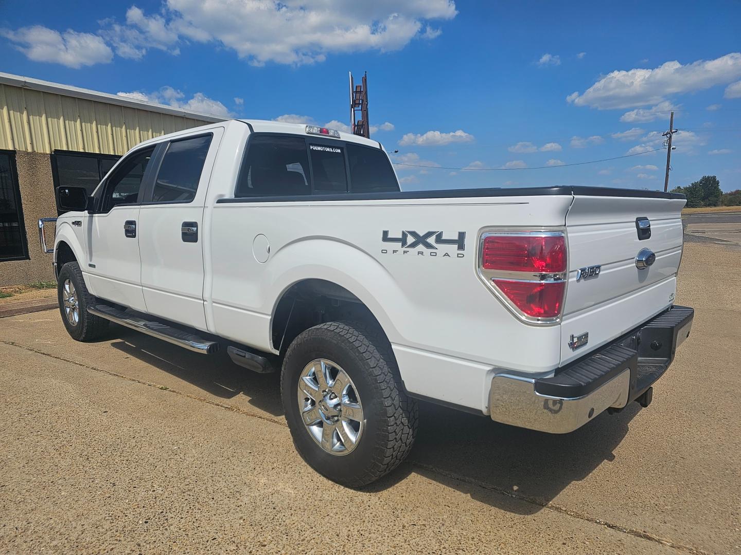 2013 WHITE Ford F-150 XLT SuperCrew 6.5-ft. Bed 4WD (1FTFW1ET0DF) with an 3.5L V6 TURBO engine, 6-Speed Automatic transmission, located at 533 S Seven Points BLVD, Seven Points, TX, 75143, (430) 255-4030, 32.313999, -96.209351 - Photo#3