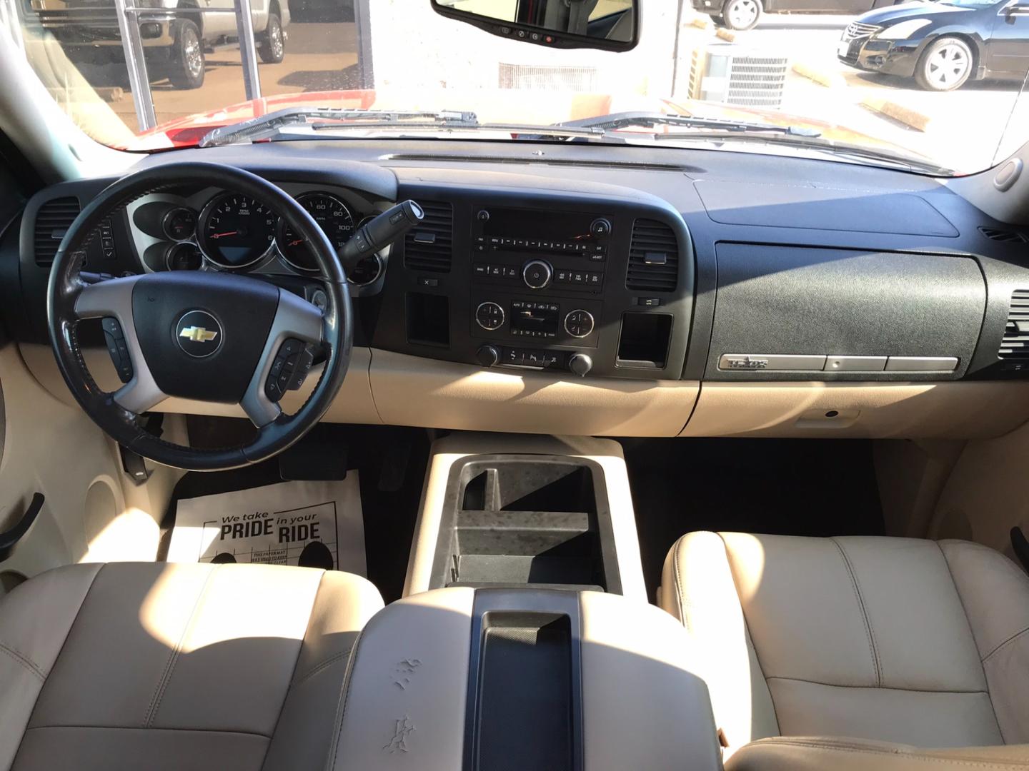 2011 Red Chevrolet Silverado 1500 LT Crew Cab 2WD (3GCPCSE04BG) with an 5.3L V8 OHV 16V FFV engine, 4-Speed Automatic transmission, located at 533 S Seven Points BLVD, Seven Points, TX, 75143, (430) 255-4030, 32.313999, -96.209351 - Photo#2