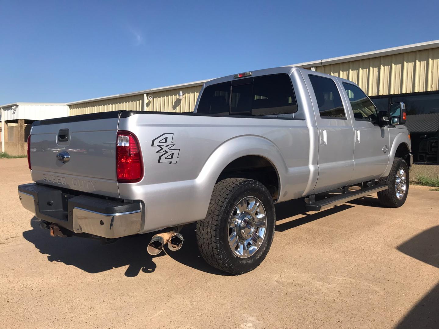 2016 SILVER Ford F-250 SD King Ranch Crew Cab 4WD (1FT7W2BT6GE) with an 6.7L V8 OHV 16V DIESEL engine, 6A transmission, located at 533 S Seven Points BLVD, Seven Points, TX, 75143, (430) 255-4030, 32.313999, -96.209351 - Photo#1