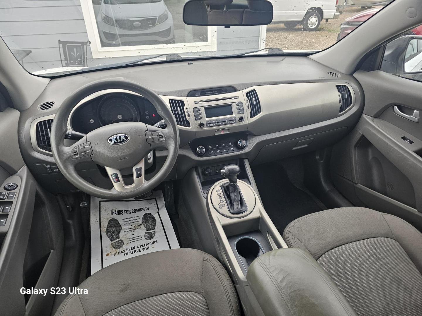 2014 WHITE Kia Sportage LX FWD (KNDPB3AC1E7) with an 2.4L V6 DOHC 24V engine, 6-Speed Automatic transmission, located at 607 S Seven Points BLVD, Seven Points, TX, 75143, (430) 255-4030, 32.313934, -96.207932 - Photo#4