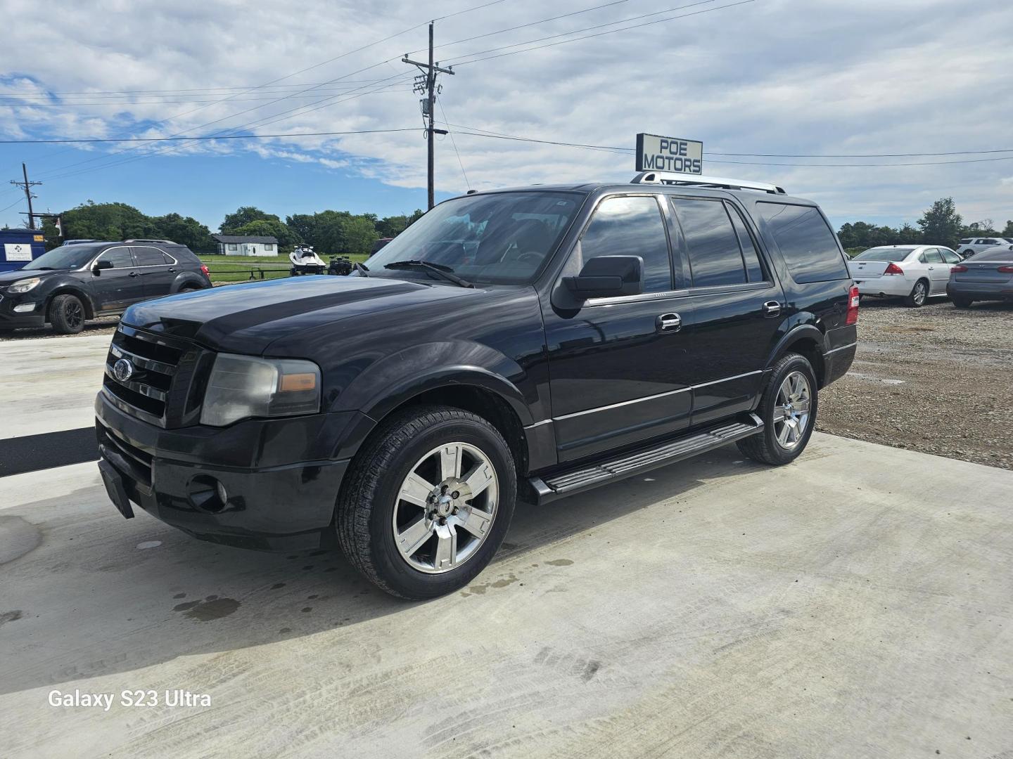 2010 BLACK Ford Expedition Limited 2WD (1FMJU1K57AE) with an 5.4L V8 SOHC 16V engine, 6-Speed Automatic transmission, located at 607 S Seven Points BLVD, Seven Points, TX, 75143, (430) 255-4030, 32.313934, -96.207932 - Photo#0