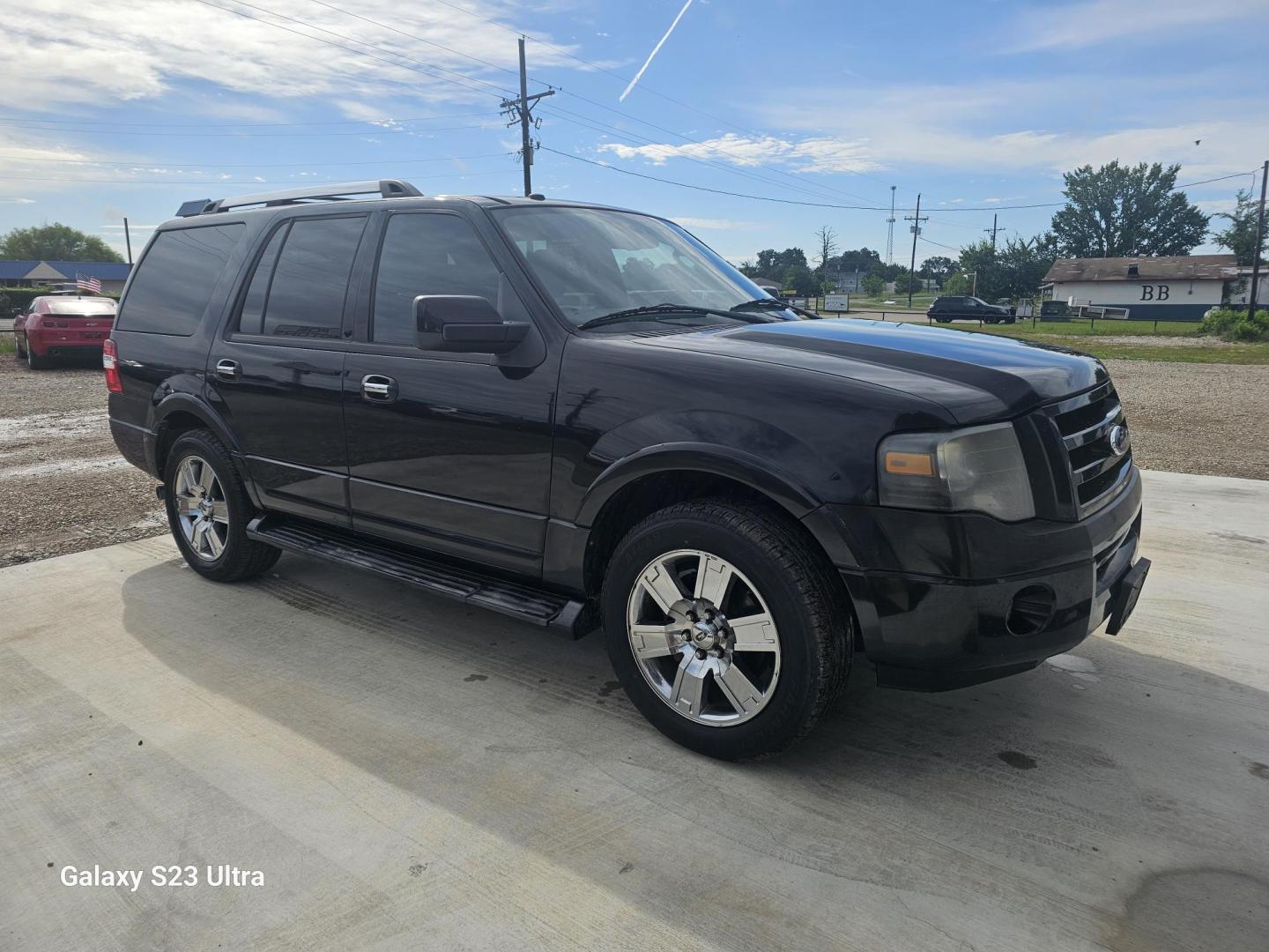 2010 BLACK Ford Expedition Limited 2WD (1FMJU1K57AE) with an 5.4L V8 SOHC 16V engine, 6-Speed Automatic transmission, located at 607 S Seven Points BLVD, Seven Points, TX, 75143, (430) 255-4030, 32.313934, -96.207932 - Photo#1