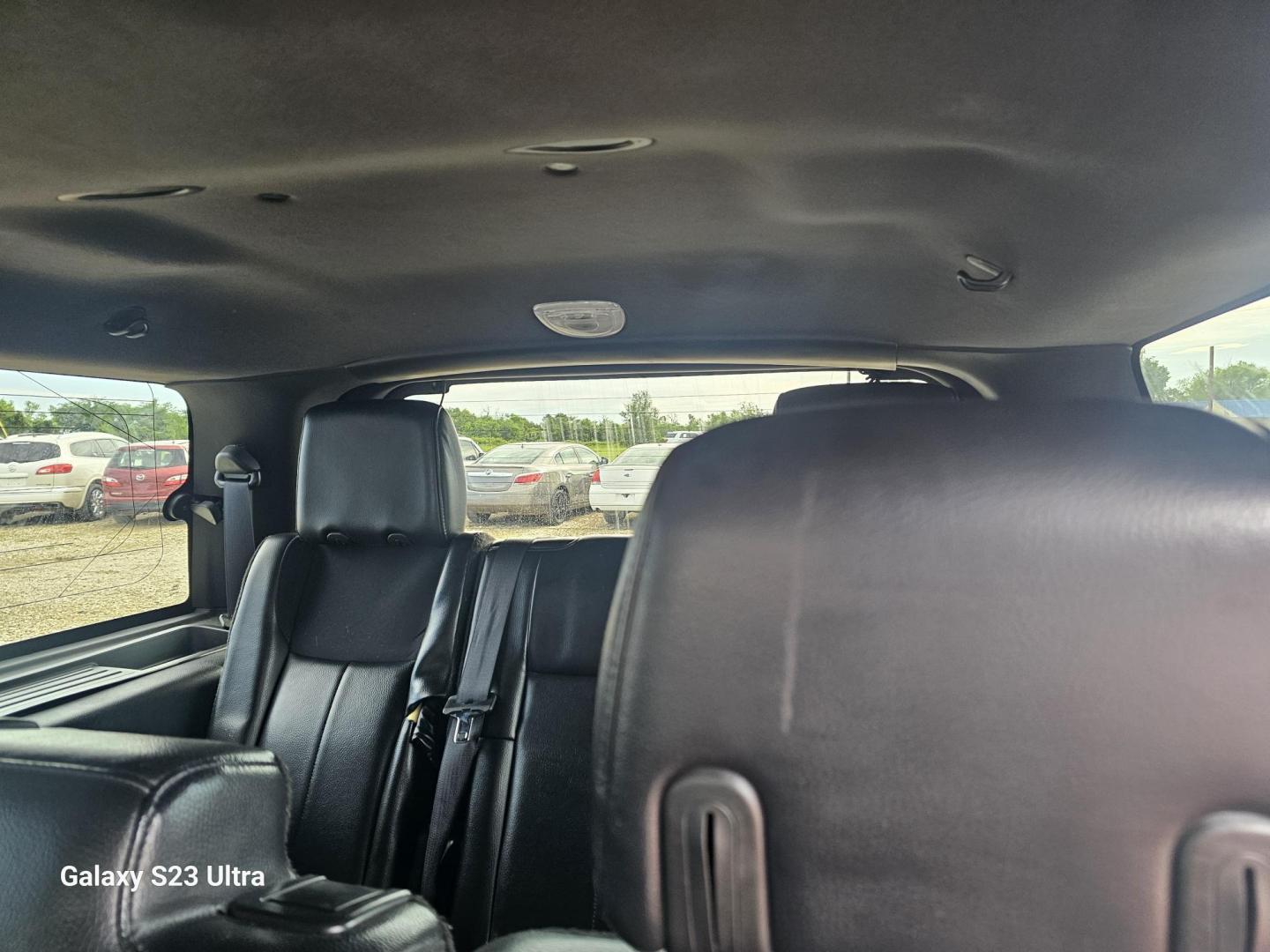 2010 BLACK Ford Expedition Limited 2WD (1FMJU1K57AE) with an 5.4L V8 SOHC 16V engine, 6-Speed Automatic transmission, located at 607 S Seven Points BLVD, Seven Points, TX, 75143, (430) 255-4030, 32.313934, -96.207932 - Photo#6