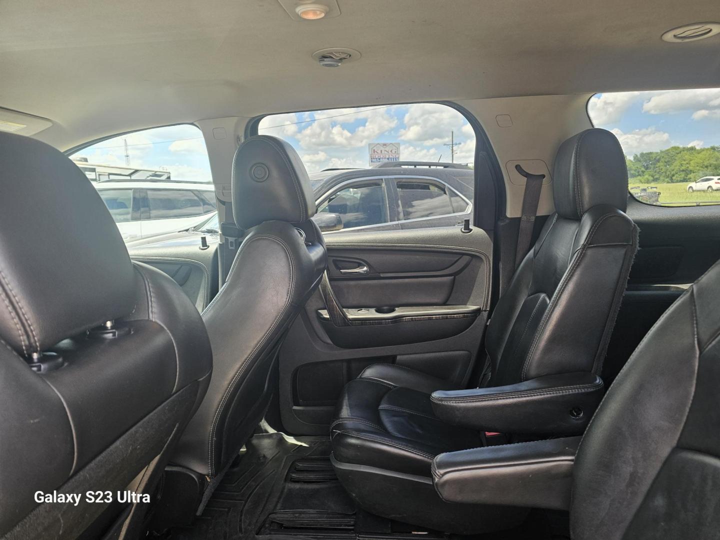 2014 BLACK GMC Acadia SLT-1 FWD (1GKKRRKD9EJ) with an 3.6L V6 DOHC 24V engine, 6-Speed Automatic transmission, located at 607 S Seven Points BLVD, Seven Points, TX, 75143, (430) 255-4030, 32.313934, -96.207932 - Photo#5