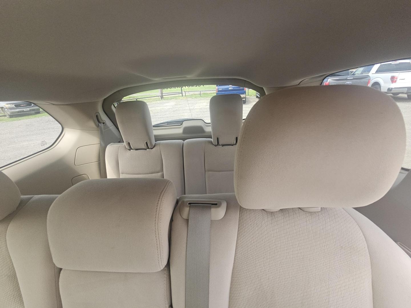 2013 WHITE Nissan Pathfinder LE 2WD (5N1AR2MN0DC) with an 3.5L V6 DOHC 24V engine, Continuously Variable Transmission transmission, located at 607 S Seven Points BLVD, Seven Points, TX, 75143, (430) 255-4030, 32.313934, -96.207932 - Photo#6