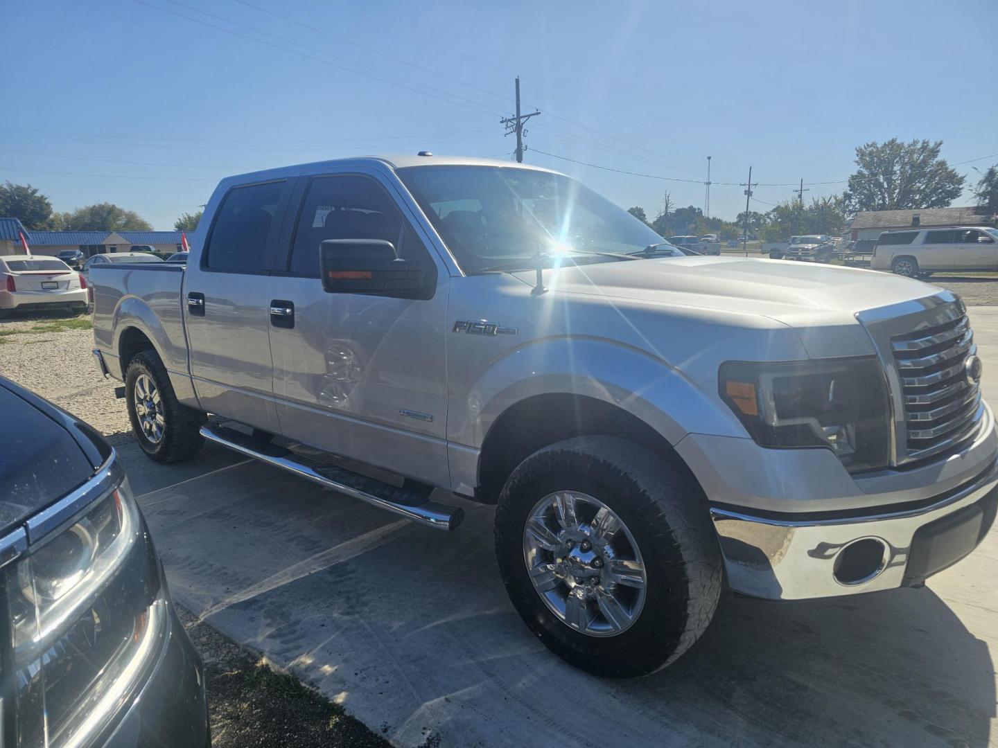 2011 SILVER Ford F-150 Platinum SuperCrew 6.5-ft. Bed 2WD (1FTFW1CT4BF) with an 3.5L V6 TURBO engine, 4-Speed Automatic transmission, located at 607 S Seven Points BLVD, Seven Points, TX, 75143, (430) 255-4030, 32.313934, -96.207932 - Photo#1
