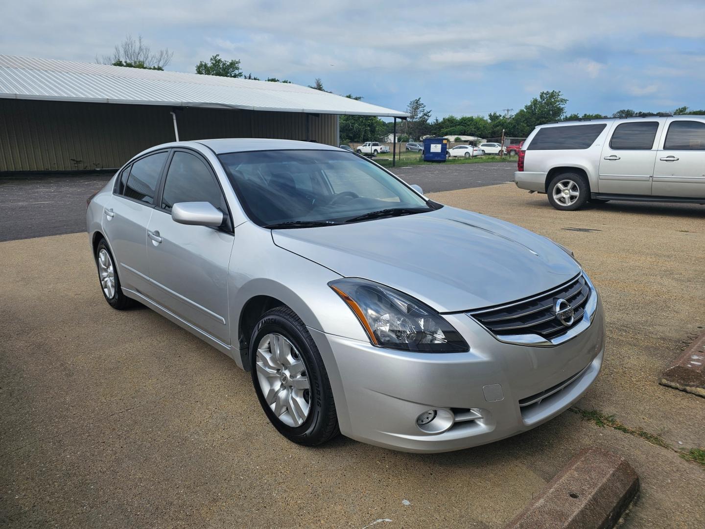 2012 SILVER Nissan Altima 2.5 S (1N4AL2AP1CN) with an 2.5L L4 DOHC 16V engine, located at 533 S Seven Points BLVD, Seven Points, TX, 75143, (430) 255-4030, 32.313999, -96.209351 - Photo#1