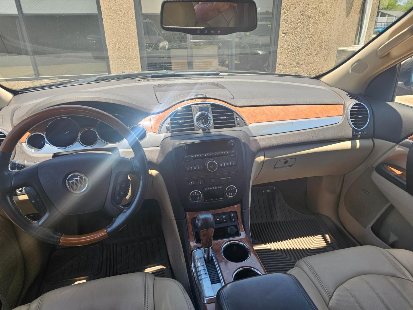 2010 BROWN Buick Enclave CXL FWD (5GALRBED5AJ) with an 3.6L V6 DOHC 24V engine, 6-Speed Automatic Overdrive transmission, located at 533 S Seven Points BLVD, Seven Points, TX, 75143, (430) 255-4030, 32.313999, -96.209351 - Photo#4