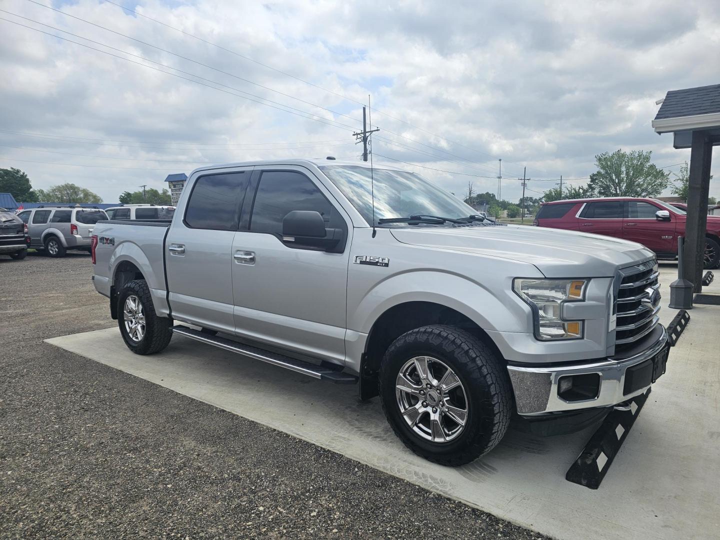 2016 SILVER Ford F-150 XLT SuperCrew 6.5-ft. Bed 4WD (1FTEW1EG9GF) with an 3.5L V6 TURBO engine, 6A transmission, located at 607 S Seven Points BLVD, Seven Points, TX, 75143, (430) 255-4030, 32.313934, -96.207932 - Photo#1