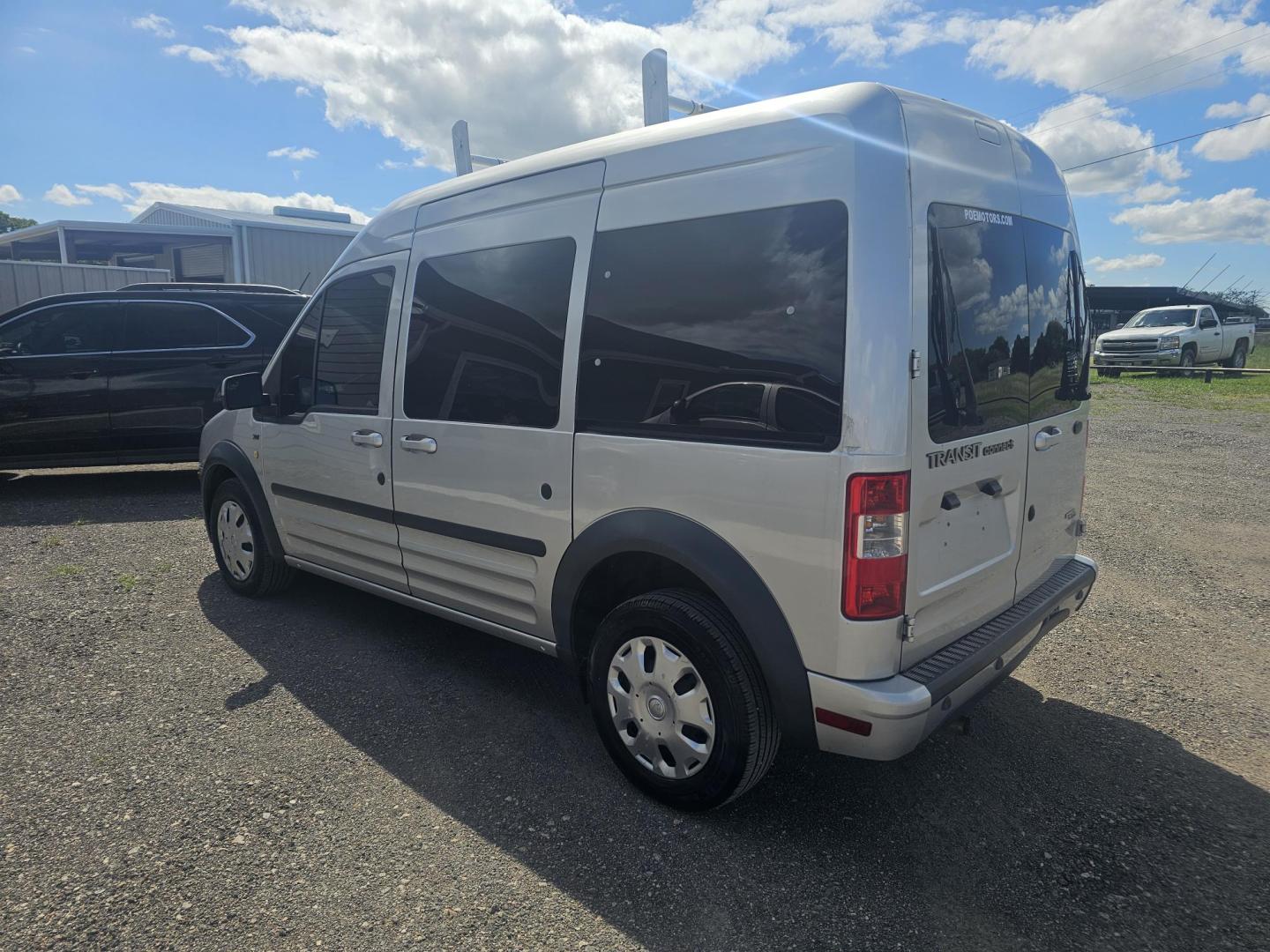 2011 SILVER Ford Transit Connect XLT Premium Wagon (NM0KS9CN0BT) with an 2.0L L4 DOHC 16V engine, 4-Speed Automatic transmission, located at 607 S Seven Points BLVD, Seven Points, TX, 75143, (430) 255-4030, 32.313934, -96.207932 - Photo#3