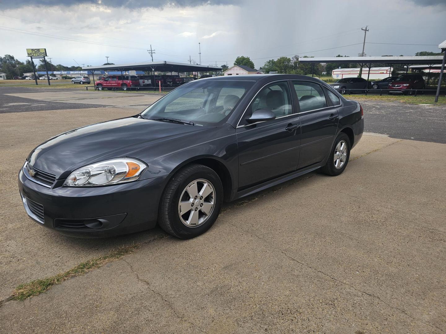 2010 Chevrolet Impala LT (2G1WB5EN0A1) with an 3.5L V6 OHV 12V engine, 4-Speed Automatic transmission, located at 533 S Seven Points BLVD, Seven Points, TX, 75143, (430) 255-4030, 32.313999, -96.209351 - Photo#0