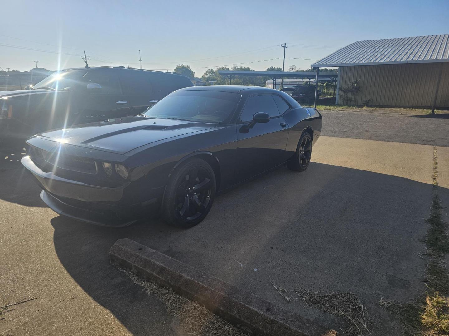 2013 BLACK Dodge Challenger SXT (2C3CDYAG3DH) with an 3.6L V6 DOHC 24V engine, 4-Speed Automatic transmission, located at 533 S Seven Points BLVD, Seven Points, TX, 75143, (430) 255-4030, 32.313999, -96.209351 - Photo#0