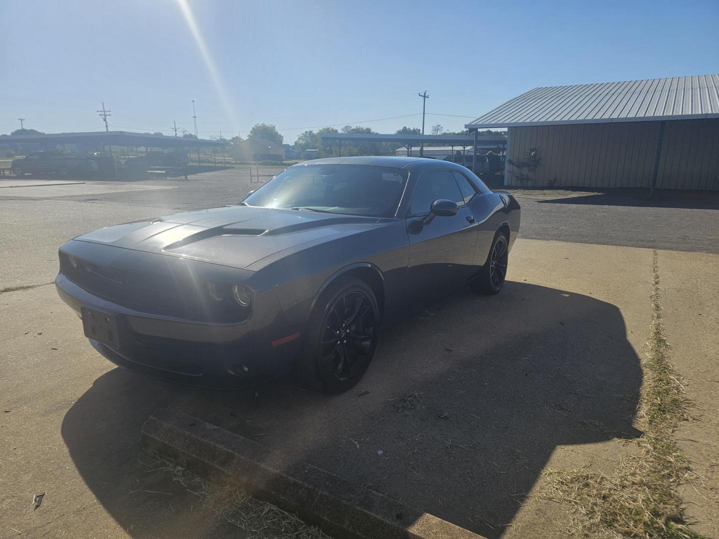 2017 GRAY Dodge Challenger SXT (2C3CDZAG5HH) with an 3.6L V6 DOHC 24V engine, 8A transmission, located at 533 S Seven Points BLVD, Seven Points, TX, 75143, (430) 255-4030, 32.313999, -96.209351 - Photo#0