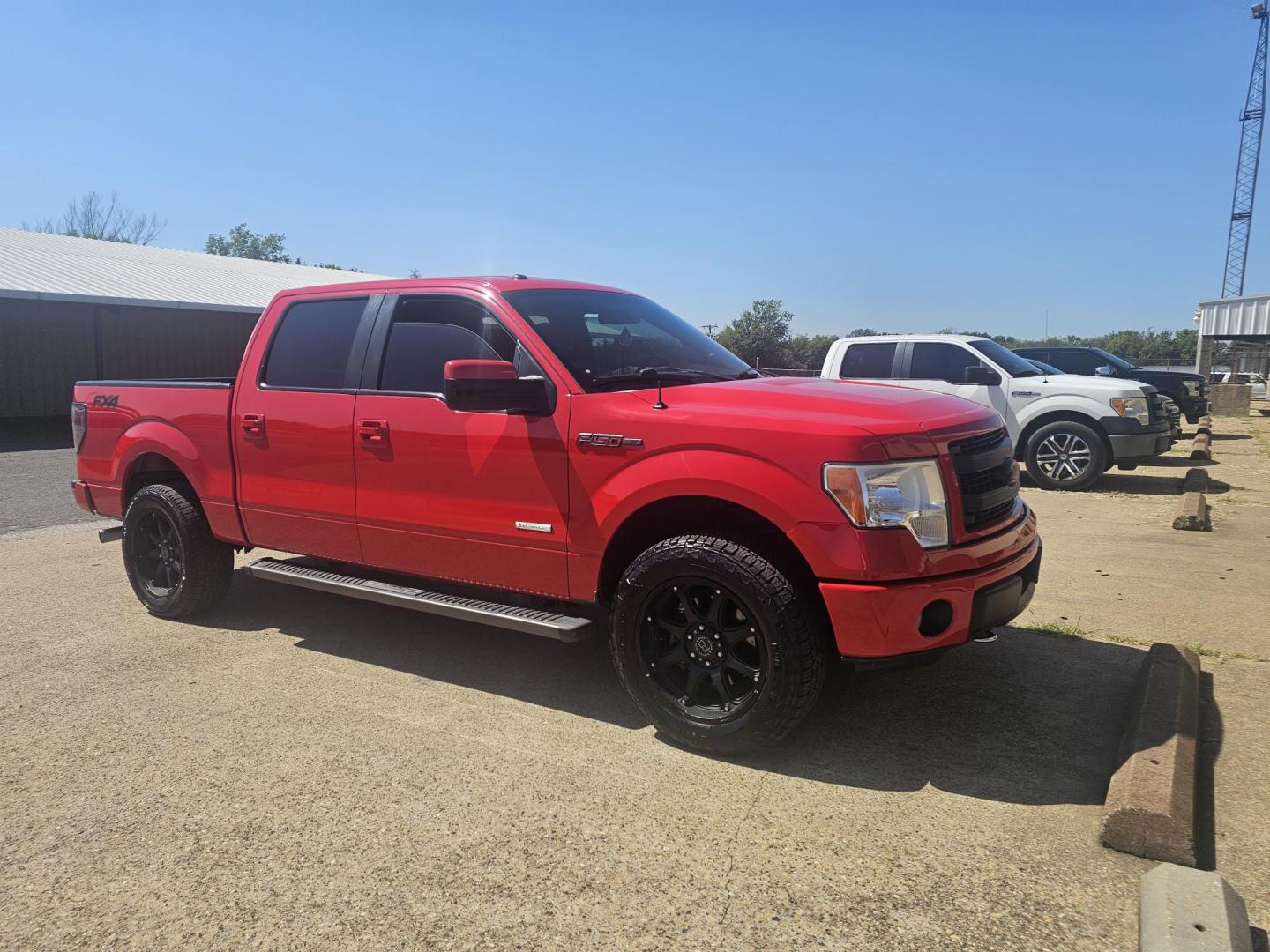 2013 RED Ford F-150 XLT SuperCrew 6.5-ft. Bed 4WD (1FTFW1ET2DK) with an 3.5L V6 TURBO engine, 6-Speed Automatic transmission, located at 533 S Seven Points BLVD, Seven Points, TX, 75143, (430) 255-4030, 32.313999, -96.209351 - Photo#1