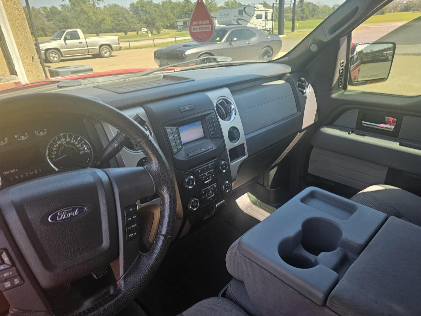 2013 RED Ford F-150 XLT SuperCrew 6.5-ft. Bed 4WD (1FTFW1ET2DK) with an 3.5L V6 TURBO engine, 6-Speed Automatic transmission, located at 533 S Seven Points BLVD, Seven Points, TX, 75143, (430) 255-4030, 32.313999, -96.209351 - Photo#4