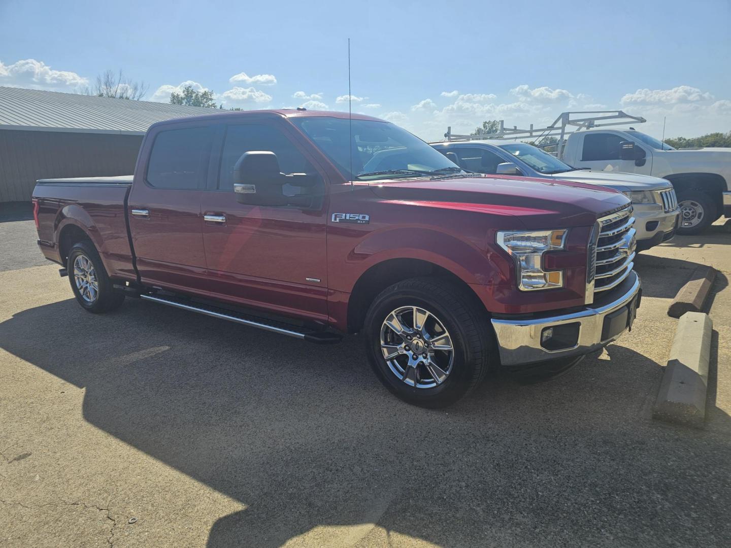 2015 RED Ford F-150 XLT SuperCrew 6.5-ft. Bed 4WD (1FTEW1CG0FK) with an 3.5L V6 TURBO engine, 6-Speed Automatic transmission, located at 533 S Seven Points BLVD, Seven Points, TX, 75143, (430) 255-4030, 32.313999, -96.209351 - Photo#1