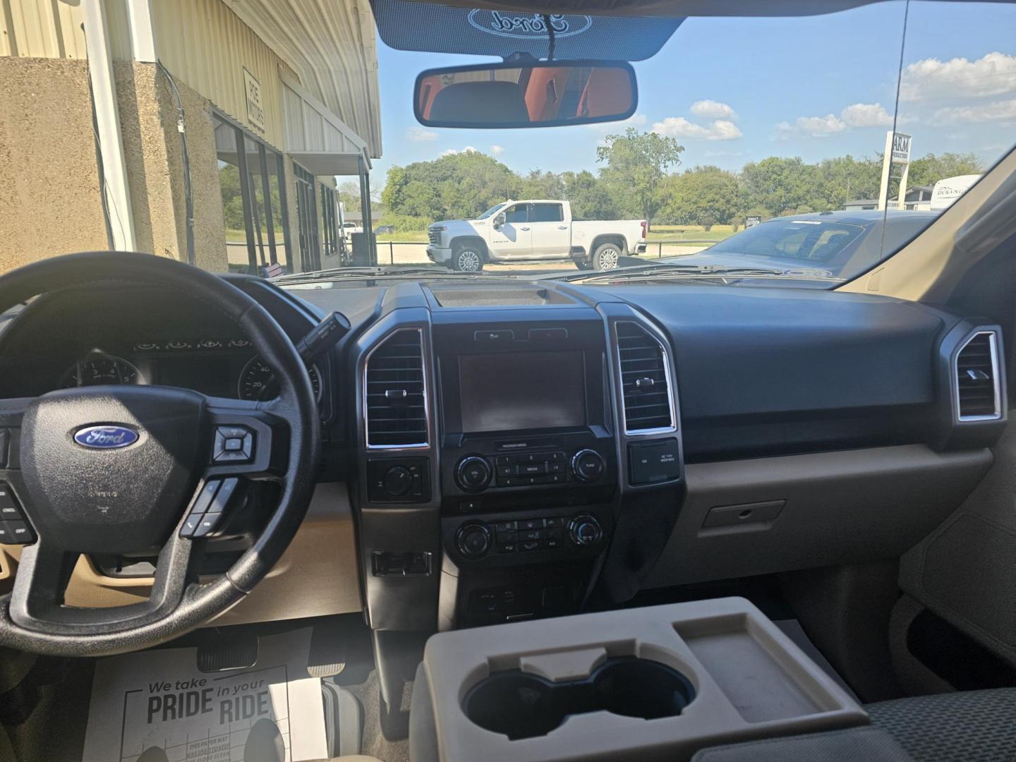 2015 RED Ford F-150 XLT SuperCrew 6.5-ft. Bed 4WD (1FTEW1CG0FK) with an 3.5L V6 TURBO engine, 6-Speed Automatic transmission, located at 533 S Seven Points BLVD, Seven Points, TX, 75143, (430) 255-4030, 32.313999, -96.209351 - Photo#4