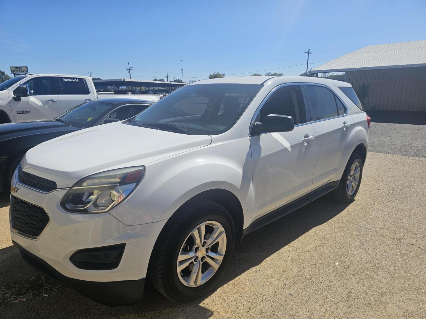 2016 WHITE Chevrolet Equinox LS 2WD (2GNALBEKXG6) with an 2.4L L4 DOHC 16V FFV engine, 6A transmission, located at 533 S Seven Points BLVD, Seven Points, TX, 75143, (430) 255-4030, 32.313999, -96.209351 - Photo#0