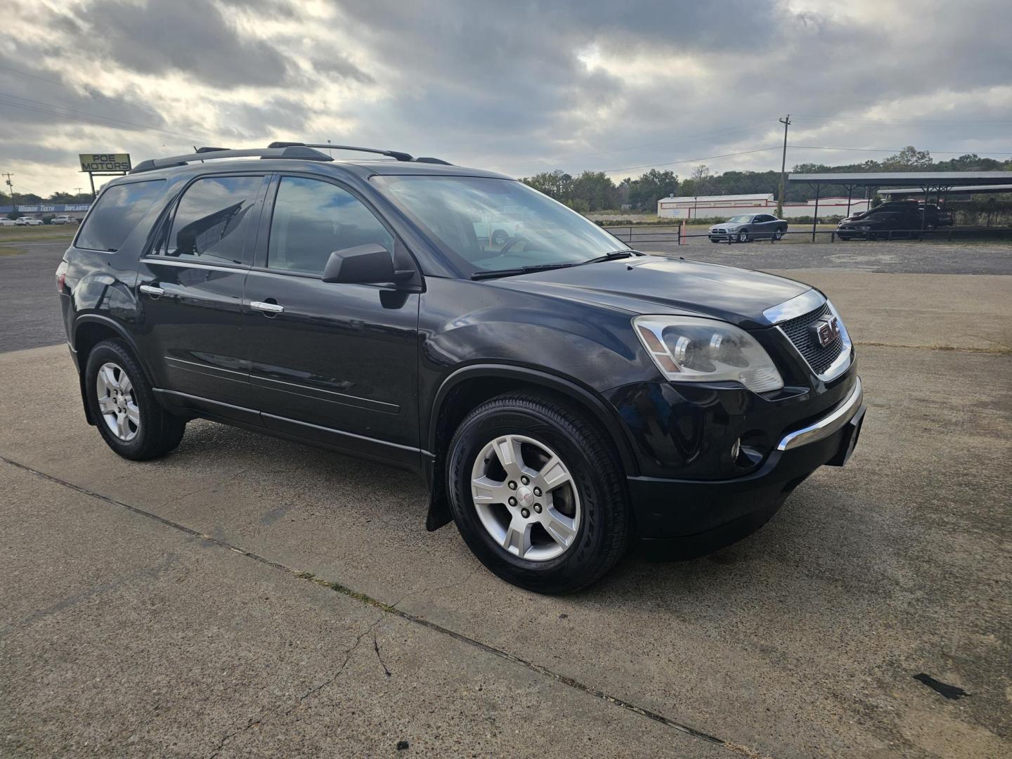 2012 BLACK GMC Acadia SLE-2 FWD (1GKKRPEDXCJ) with an 3.6L V6 DOHC 24V engine, 6-Speed Automatic transmission, located at 533 S Seven Points BLVD, Seven Points, TX, 75143, (430) 255-4030, 32.313999, -96.209351 - Photo#2