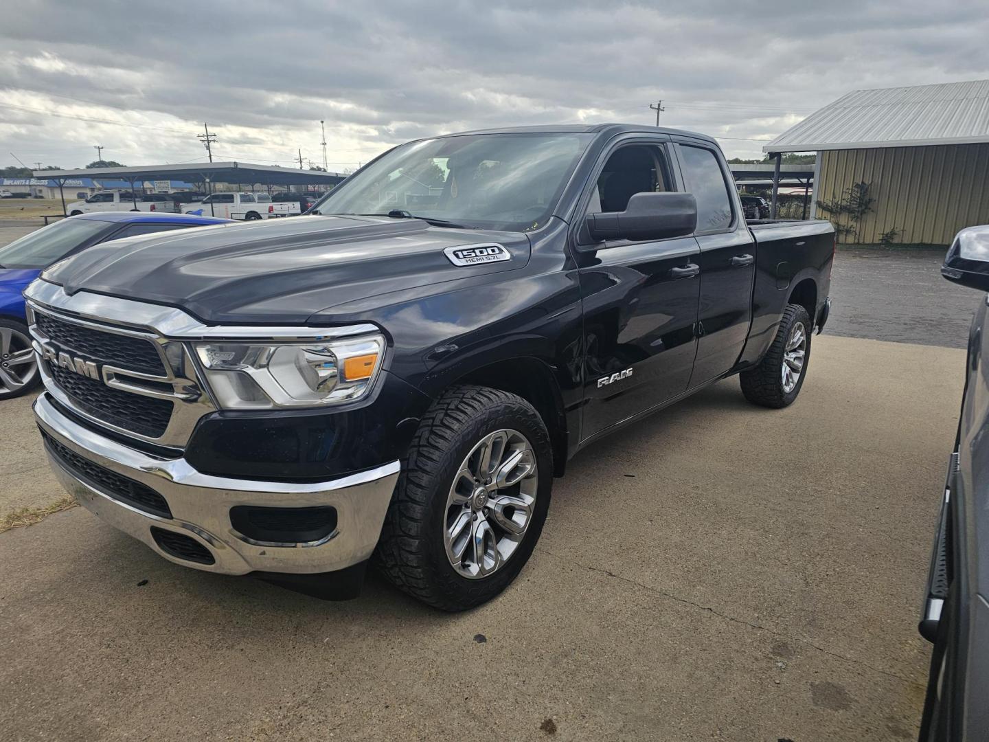 2019 BLACK RAM 1500 Tradesman Quad Cab 2WD (1C6RRECT9KN) with an 3.6L V6 FFV engine, 8A transmission, located at 533 S Seven Points BLVD, Seven Points, TX, 75143, (430) 255-4030, 32.313999, -96.209351 - Photo#0