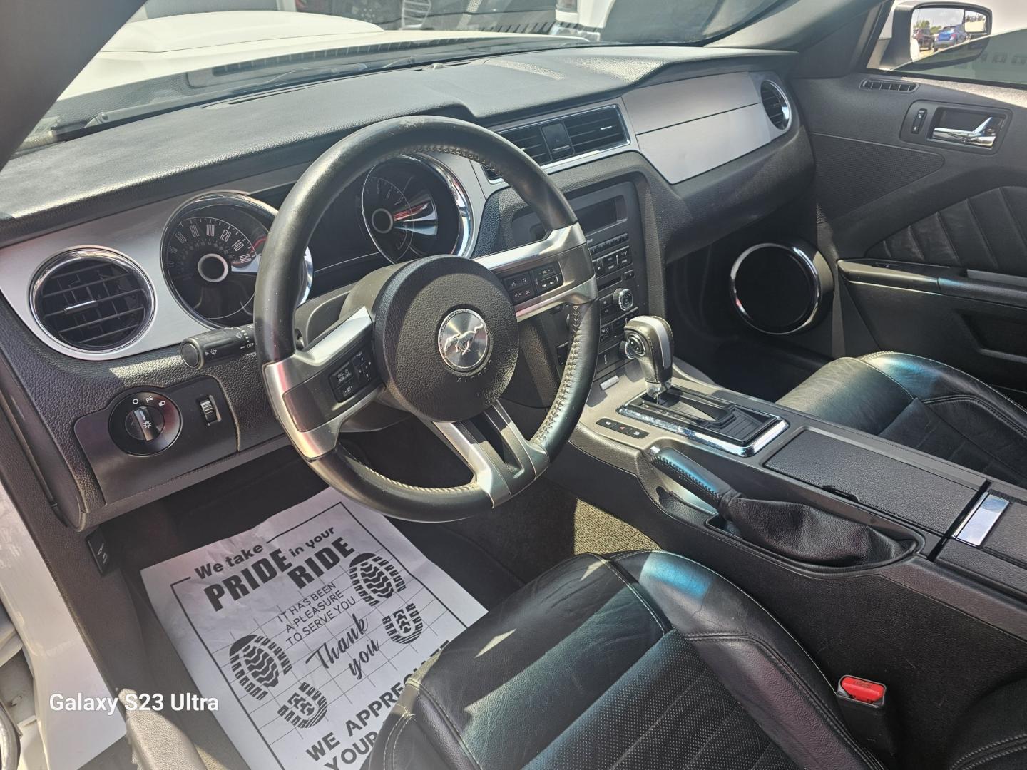 2014 WHITE Ford Mustang V6 Coupe (1ZVBP8AMXE5) with an 3.7L V6 DOHC 24V engine, located at 607 S Seven Points BLVD, Seven Points, TX, 75143, (430) 255-4030, 32.313934, -96.207932- Photo#4