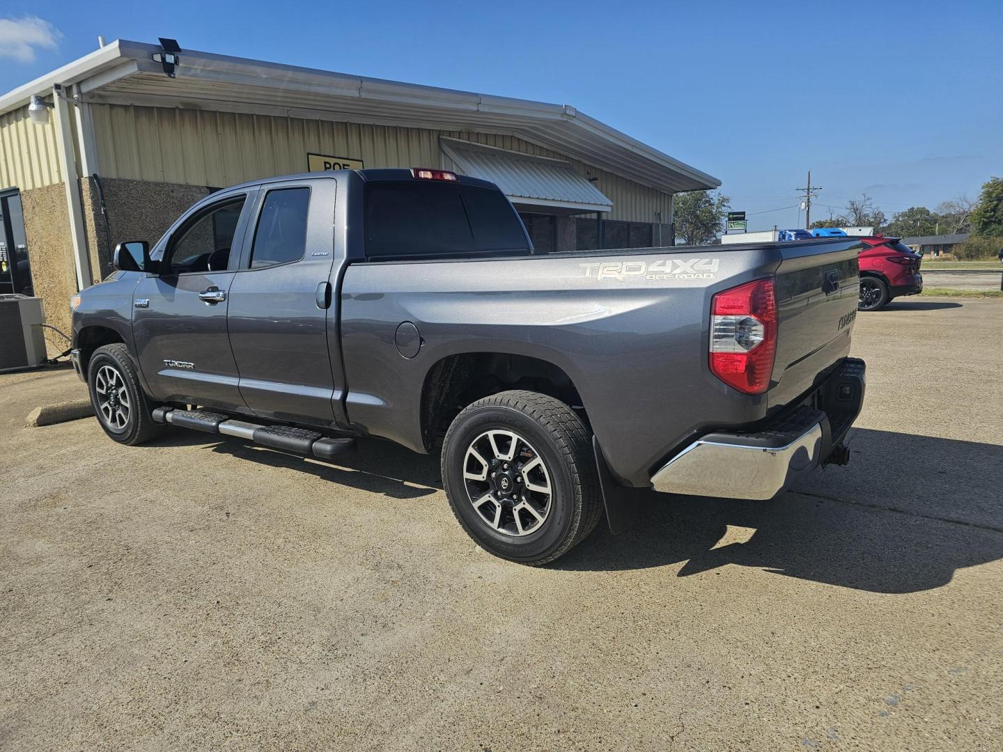 2014 GRAY Toyota Tundra Limited 5.7L FFV Double Cab 4WD (5TFBW5F13EX) with an 5.7L V8 DOHC 32V FFV engine, 6-Speed Automatic transmission, located at 533 S Seven Points BLVD, Seven Points, TX, 75143, (430) 255-4030, 32.313999, -96.209351 - Photo#3