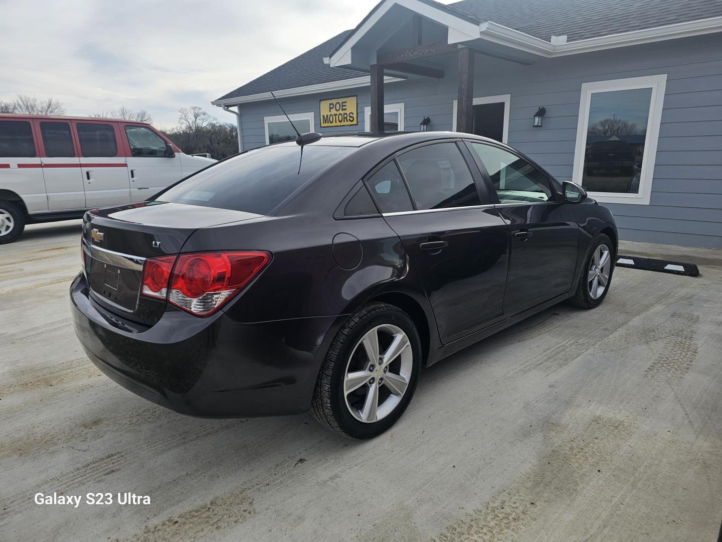 2015 GRAY Chevrolet Cruze 2LT Auto (1G1PE5SB9F7) with an 1.4L L4 DOHC 16V TURBO engine, 6-Speed Automatic transmission, located at 607 S Seven Points BLVD, Seven Points, TX, 75143, (430) 255-4030, 32.313934, -96.207932 - Photo#2