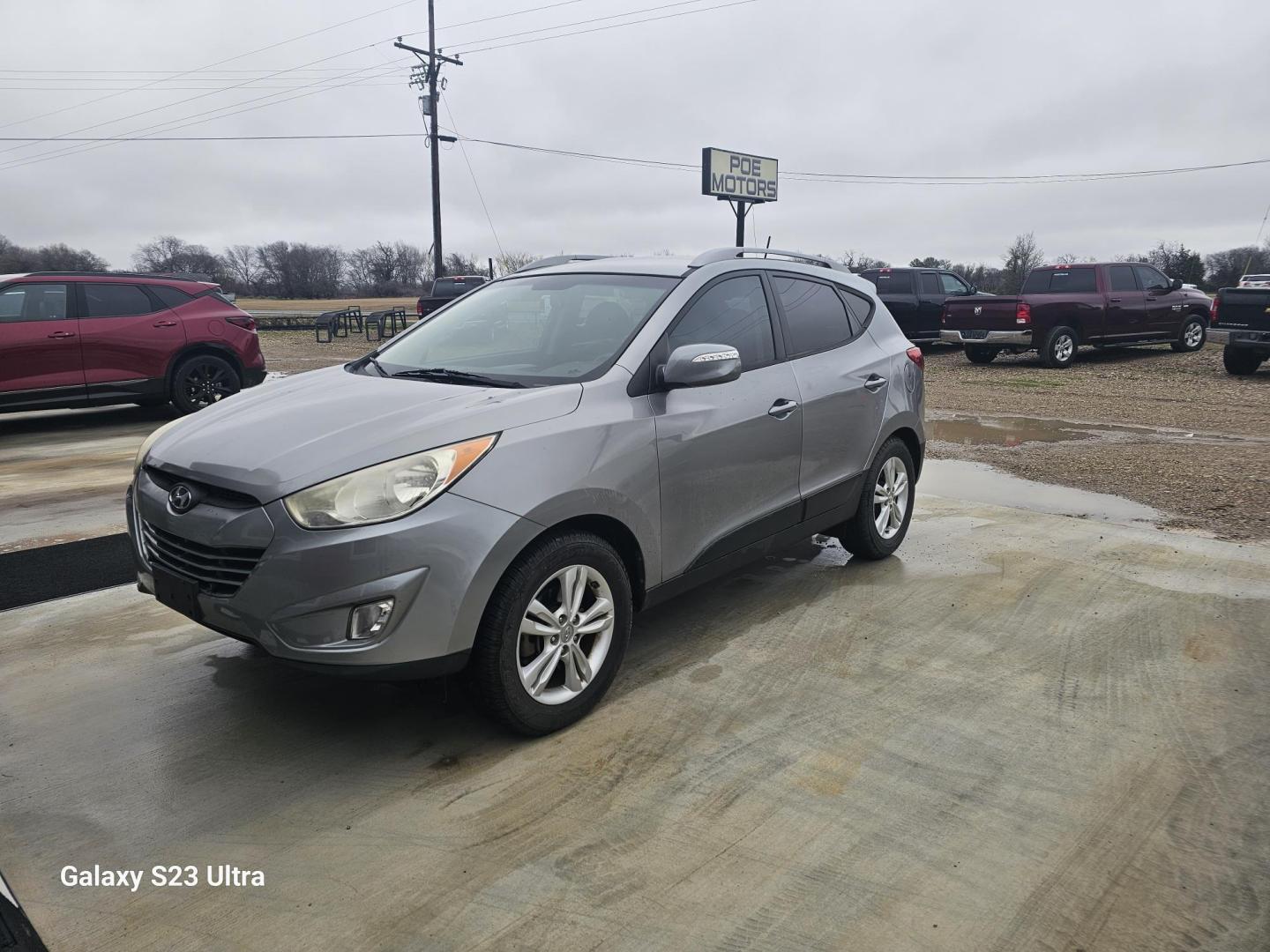 2013 SILVER Hyundai Tucson Limited 2WD (KM8JU3AC0DU) with an 2.4L L4 DOHC 16V engine, 6-Speed Automatic transmission, located at 607 S Seven Points BLVD, Seven Points, TX, 75143, (430) 255-4030, 32.313934, -96.207932 - Photo#0