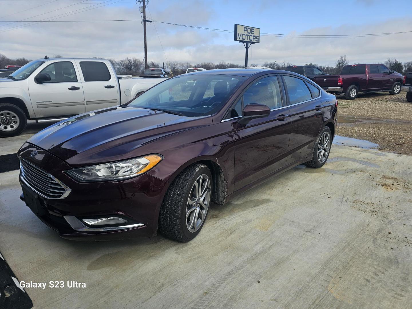 2017 MAROON Ford Fusion SE (3FA6P0HD9HR) with an 1.5L L4 DOHC 16V engine, 6A transmission, located at 607 S Seven Points BLVD, Seven Points, TX, 75143, (430) 255-4030, 32.313934, -96.207932 - Photo#0