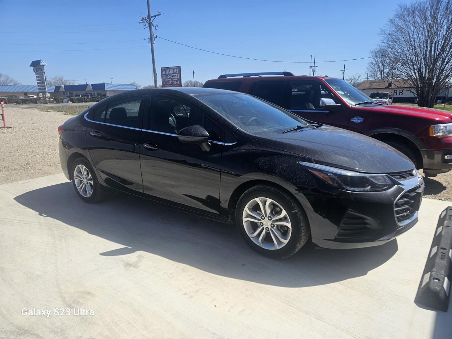 2019 BLACK Chevrolet Cruze LT Auto (1G1BE5SM8K7) with an 1.4L L4 DOHC 16V TURBO engine, 6A transmission, located at 607 S Seven Points BLVD, Seven Points, TX, 75143, (430) 255-4030, 32.313934, -96.207932 - Photo#1