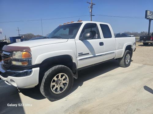 2005 GMC Sierra 2500HD Ext. Cab Long Bed 4WD