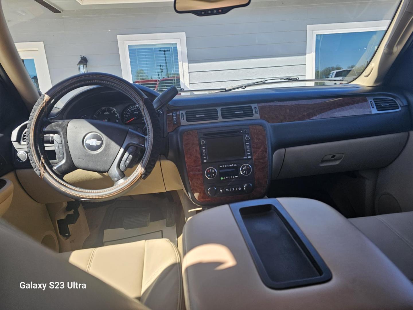 2008 RED Chevrolet Avalanche LS 2WD (3GNEC12048G) with an 5.3L V8 OHV 16V FFV engine, 4-Speed Automatic Overdrive transmission, located at 607 S Seven Points BLVD, Seven Points, TX, 75143, (430) 255-4030, 32.313934, -96.207932 - Photo#4