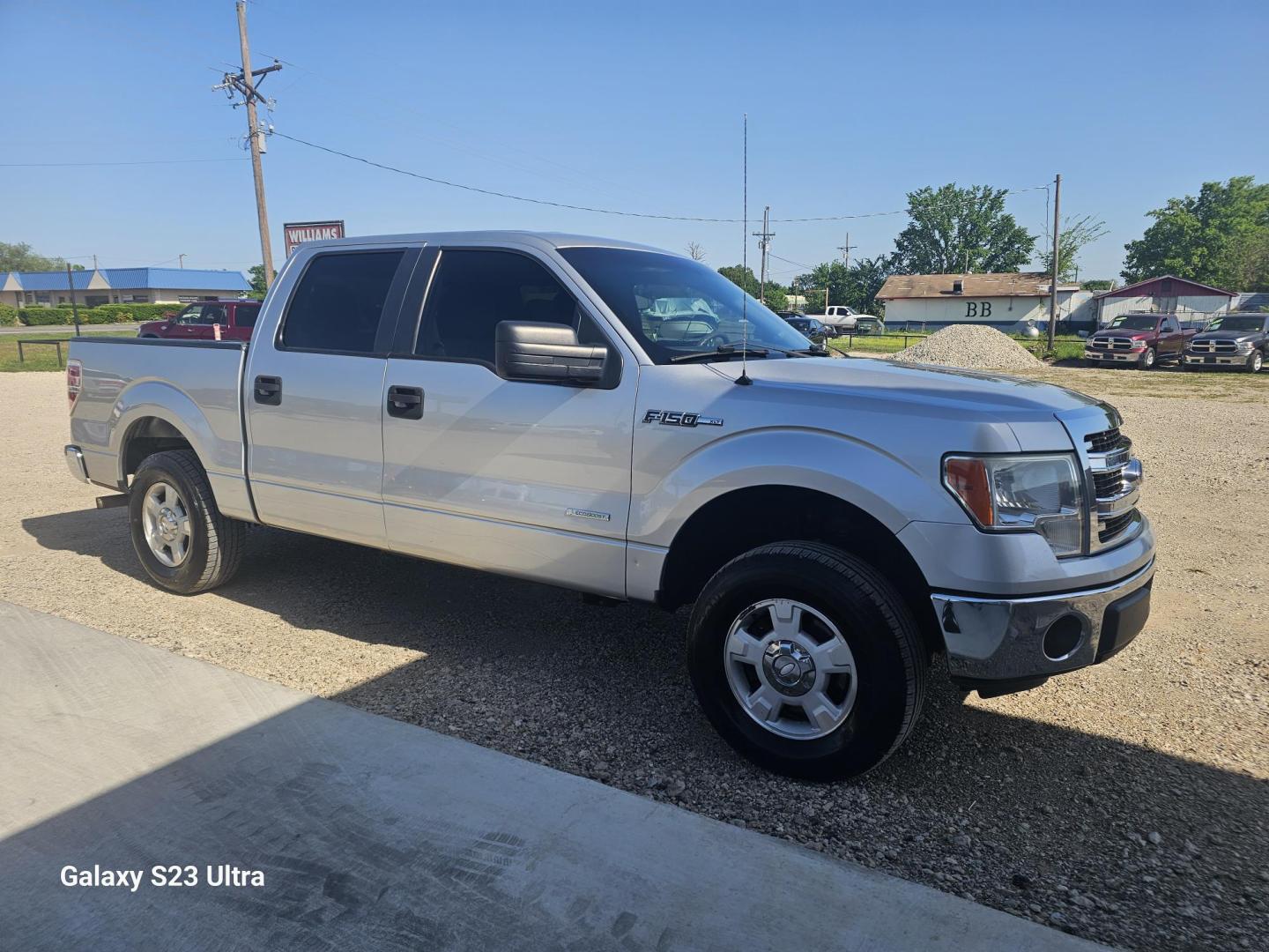 2013 SILVER Ford F-150 Platinum SuperCrew 6.5-ft. Bed 2WD (1FTFW1CT9DF) with an 3.5L V6 TURBO engine, 6-Speed Automatic transmission, located at 607 S Seven Points BLVD, Seven Points, TX, 75143, (430) 255-4030, 32.313934, -96.207932 - Photo#1