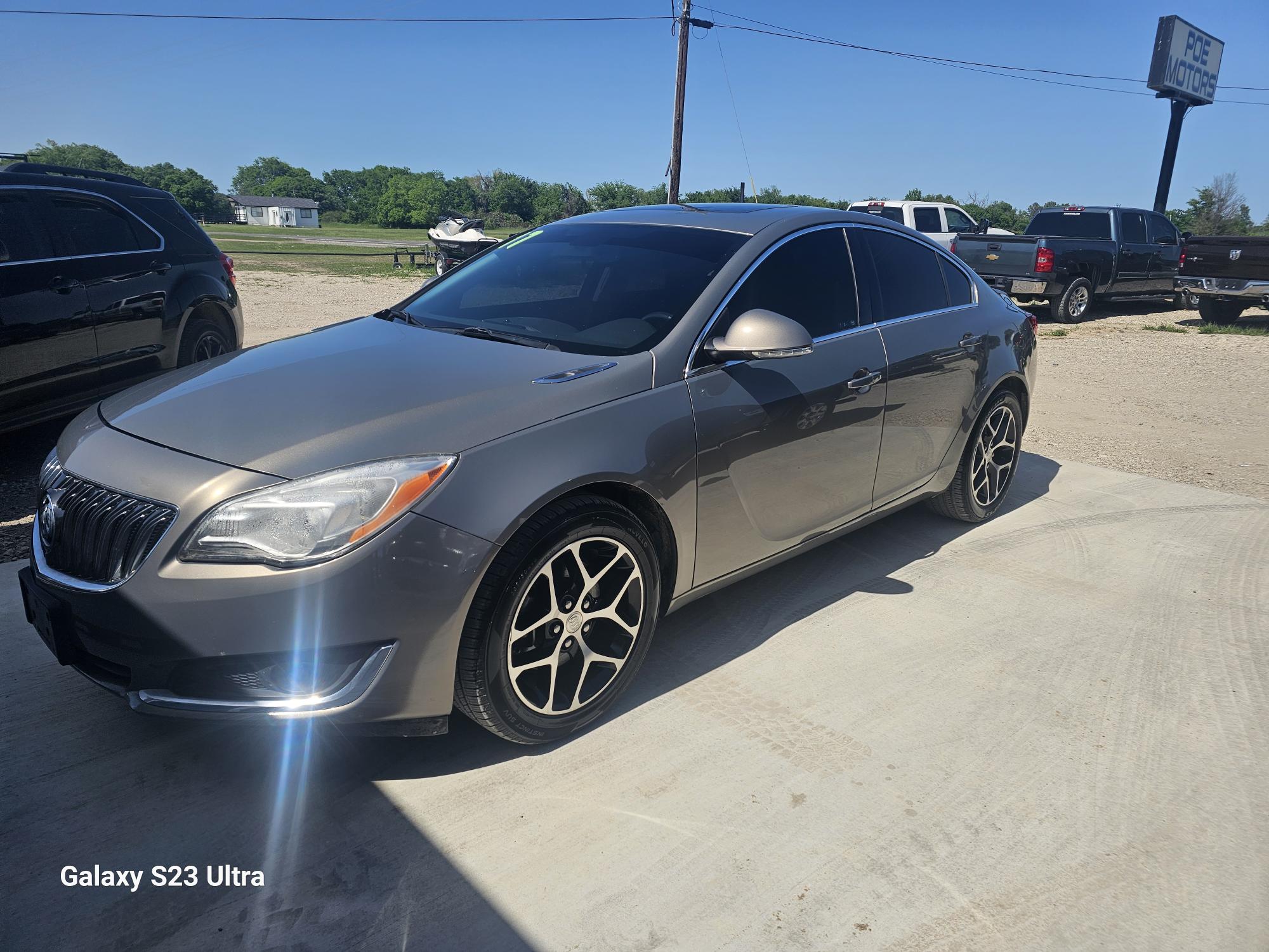 photo of 2017 Buick Regal Turbo AWD