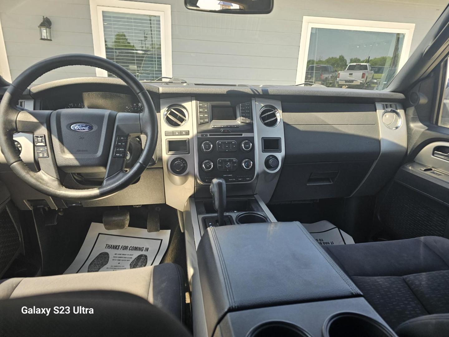 2016 BLACK Ford Expedition EL XLT 4WD (1FMJK1JT7GE) with an 3.5L V6 DOHC 24V FFV engine, 6A transmission, located at 607 S Seven Points BLVD, Seven Points, TX, 75143, (430) 255-4030, 32.313934, -96.207932 - Photo#4