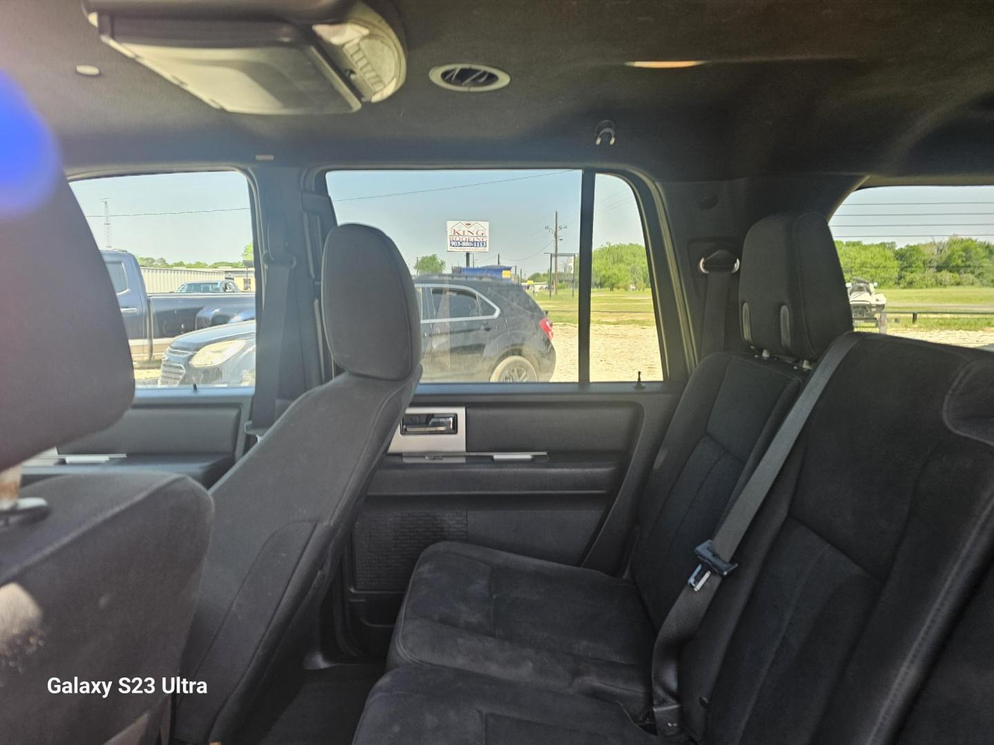 2016 BLACK Ford Expedition EL XLT 4WD (1FMJK1JT7GE) with an 3.5L V6 DOHC 24V FFV engine, 6A transmission, located at 607 S Seven Points BLVD, Seven Points, TX, 75143, (430) 255-4030, 32.313934, -96.207932 - Photo#5